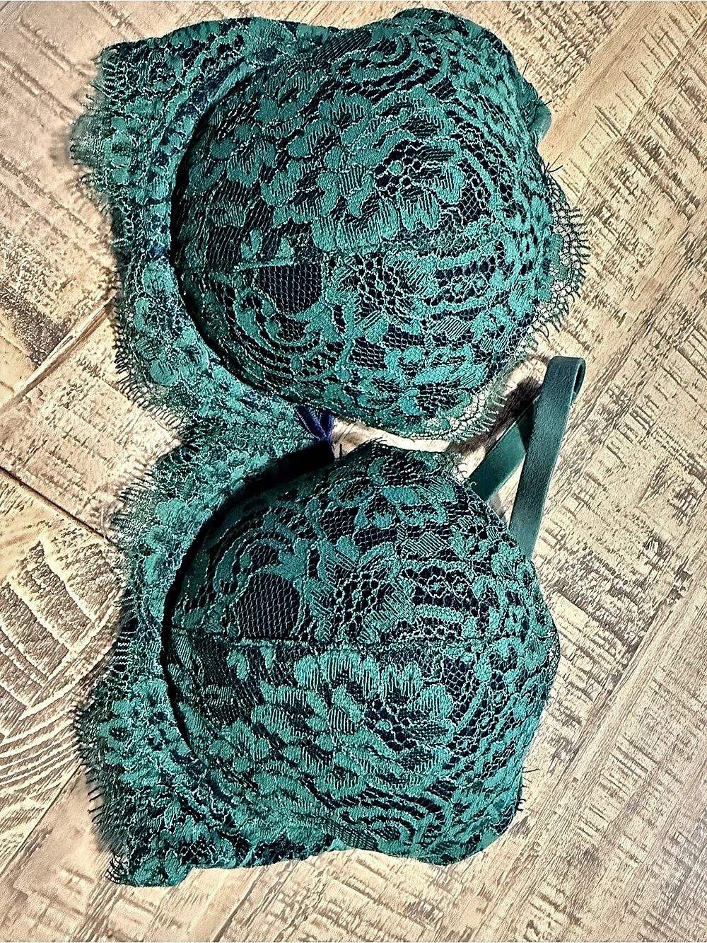 Victoria's Secret Dream Angels Lined Demi Bra Green 32C